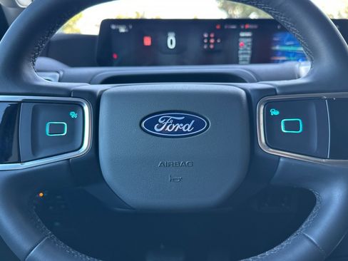 Used 2025 Ford Expedition Max Active image 25