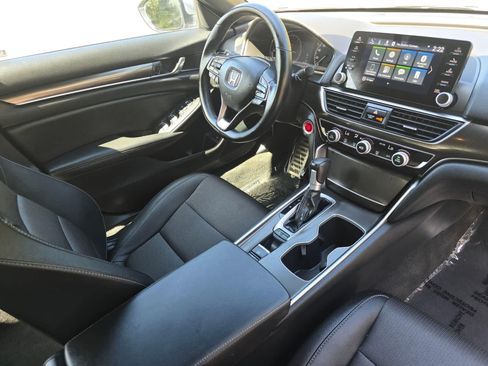 Used 2020 Honda Accord Sport image 28