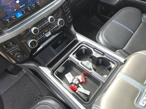 Used 2025 Ford F250 Platinum image 20