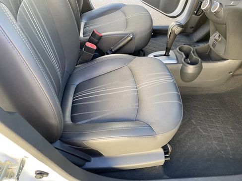 Used 2015 Chevrolet Spark LS image 31