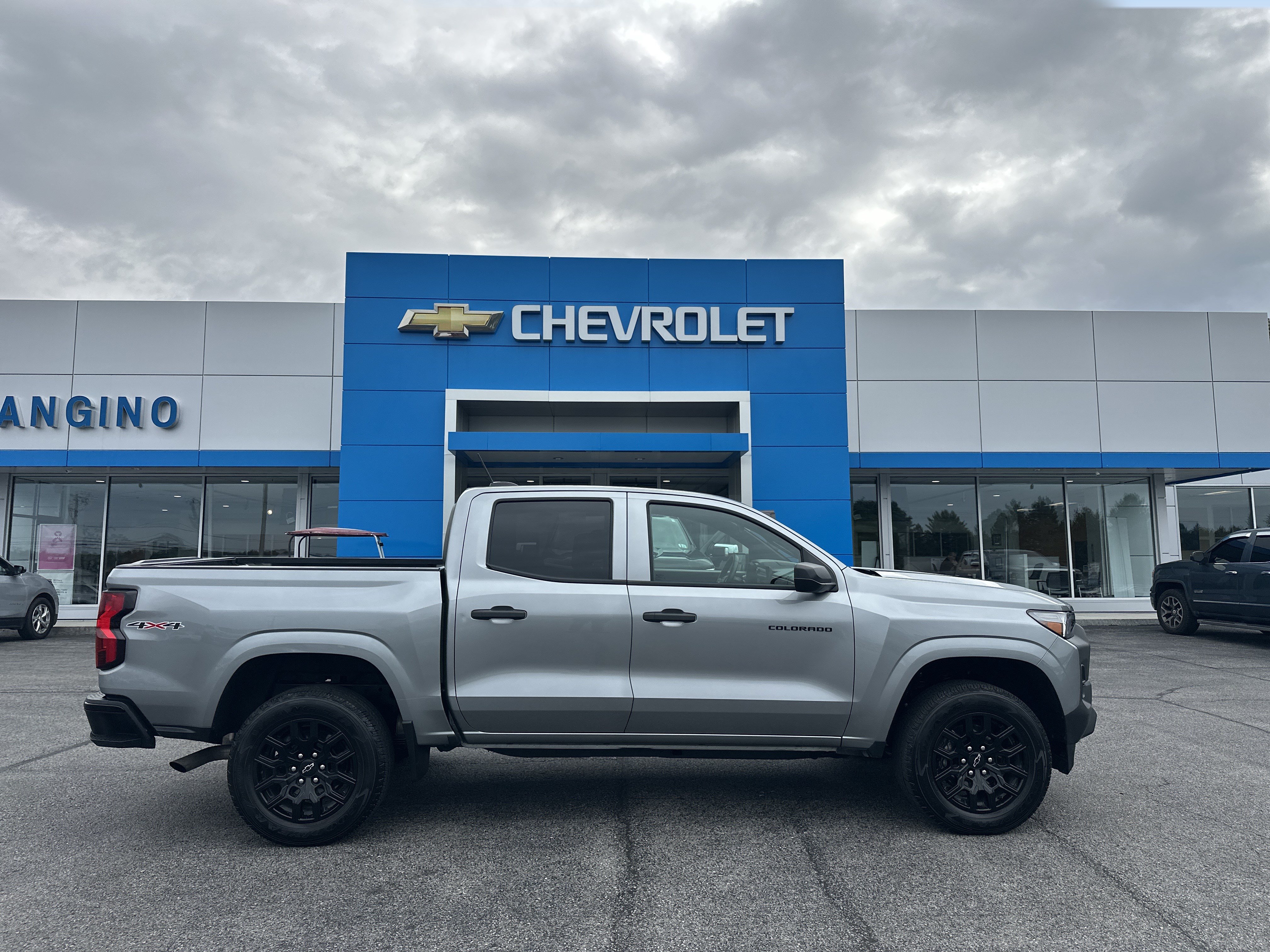 Certified 2026 Chevrolet Colorado W/T w/ WT Custom Package AWD/4WD image 1