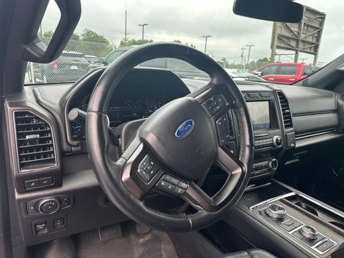 Used 2020 Ford Expedition Max Limited w/ Equipment Group 301A AWD/4WD image 9
