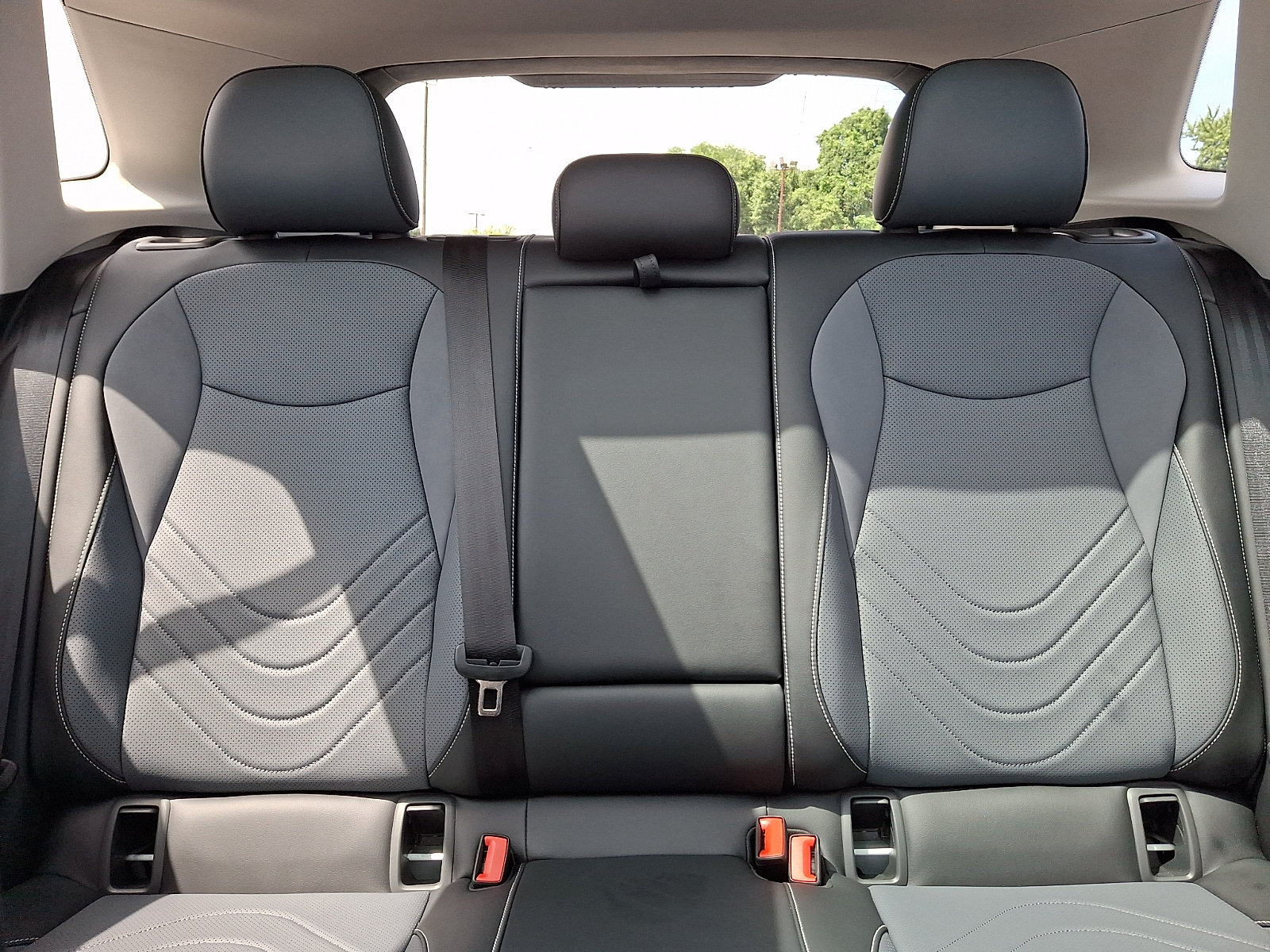 Certified 2026 Volkswagen Tiguan SE AWD/4WD image 15