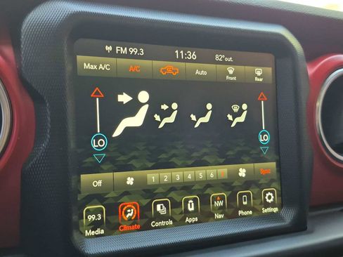 Used 2022 Jeep Gladiator Rubicon AWD/4WD image 28