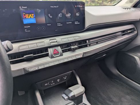 Used 2025 Kia K4 FWD image 20