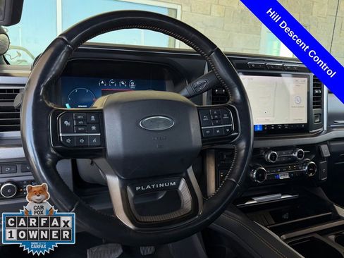 Used 2024 Ford F250 Platinum image 13