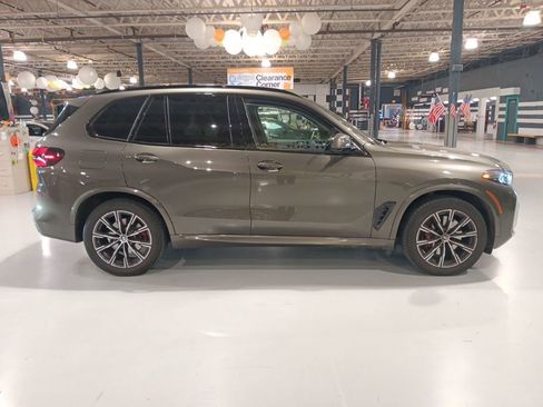 Used 2024 BMW X5 xDrive40i w/ M Sport Package image 5