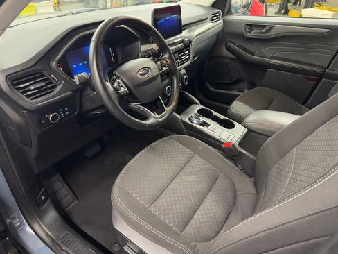 Used 2024 Ford Escape Active image 11