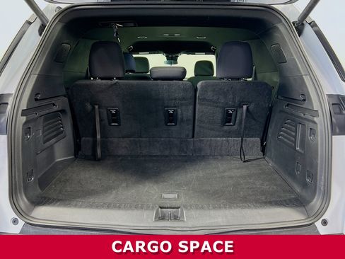 Certified 2025 Chevrolet Traverse LT image 26