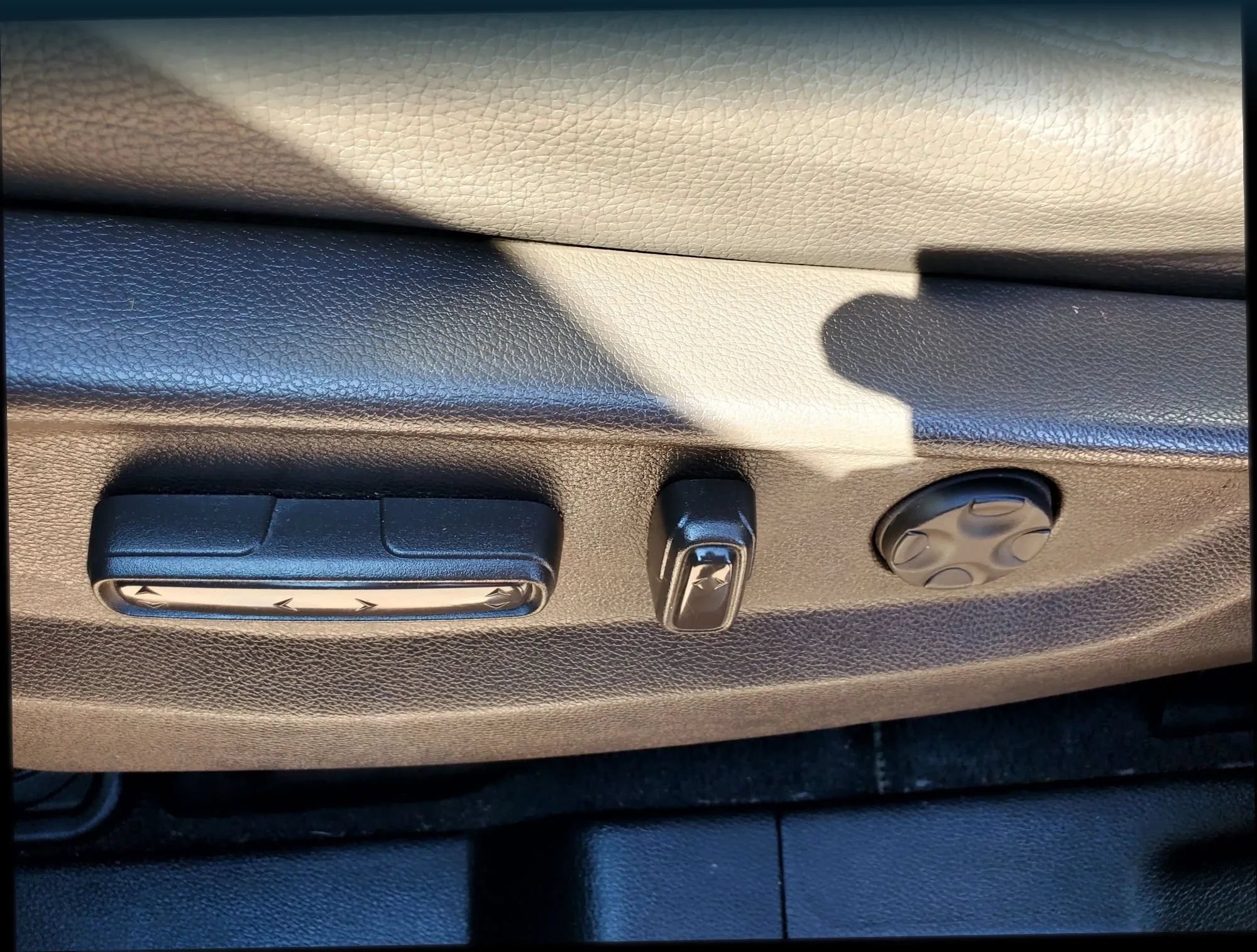 Used 2018 Honda Odyssey Elite image 45