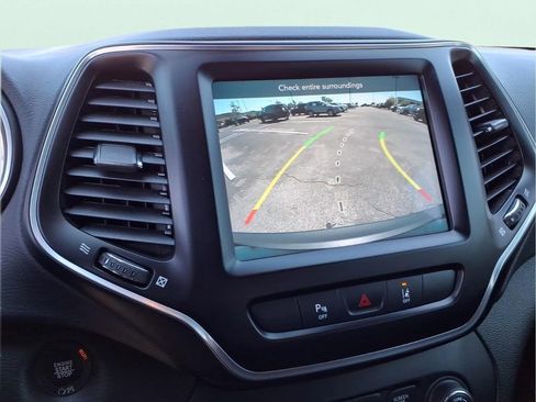 Used 2021 Jeep Cherokee Latitude Lux 80th Anniv w/ Quick Order Package 26U 80TH AWD/4WD image 29