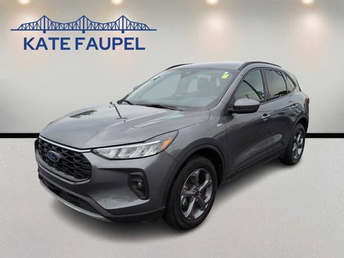 Used 2025 Ford Escape ST-Line Select AWD/4WD image 3