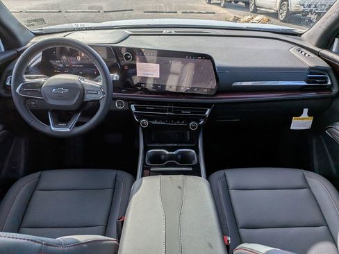 New 2026 Chevrolet Traverse Z71 w/ Driver Confidence Package image 31