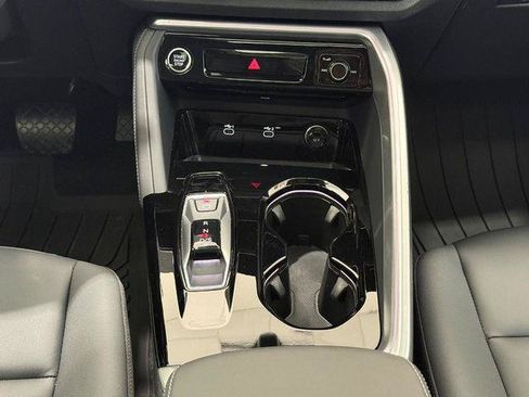 Certified 2025 Audi Q5 Premium w/ Convenience Package AWD/4WD image 11