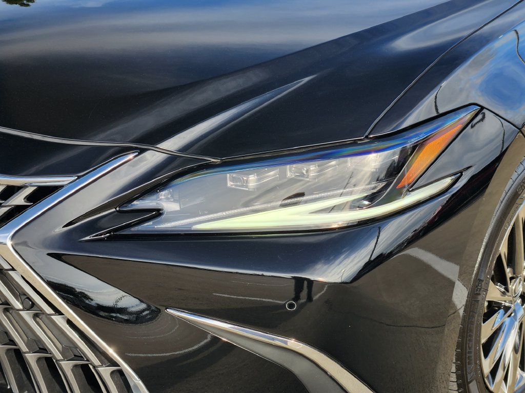 Used 2024 Lexus ES 350 Ultra Luxury FWD image 9