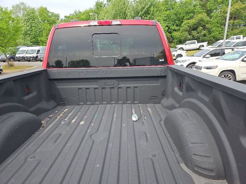 Used 2022 Ford F250 Lariat w/ Black Appearance Package AWD/4WD image 8