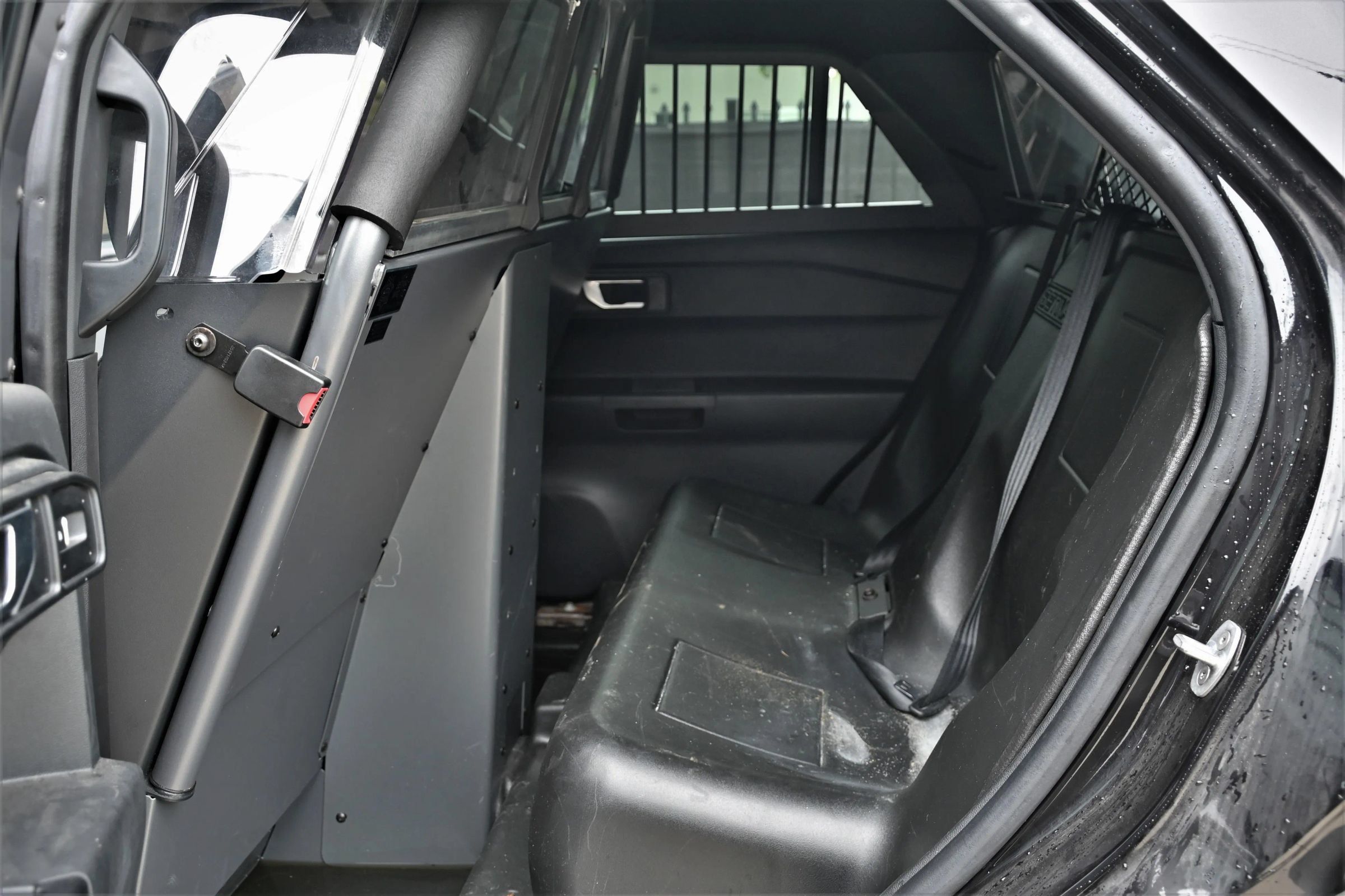 Used 2022 Ford Explorer 4WD Police Interceptor image 19