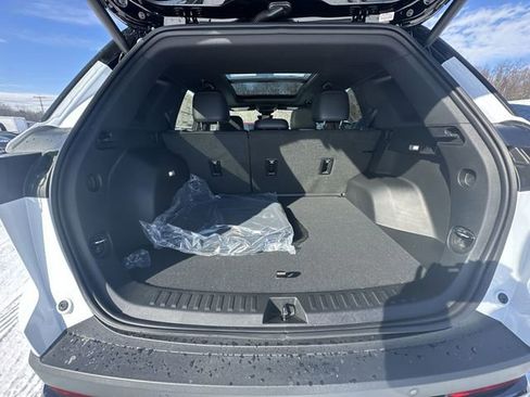 New 2026 Chevrolet Equinox RS w/ Convenience Package III image 28