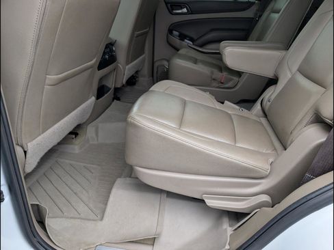 Used 2019 Chevrolet Tahoe LT RWD image 11