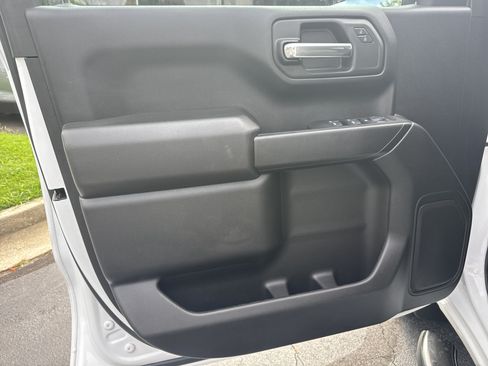 Used 2024 Chevrolet Silverado 1500 Custom RWD image 10