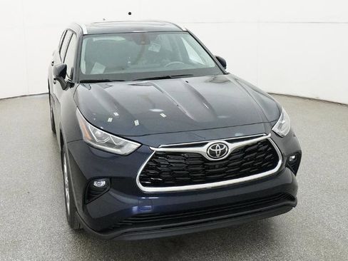 New 2026 Toyota Highlander Limited image 26