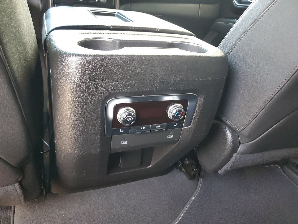 Used 2023 GMC Yukon AT4 w/ AT4 Premium Plus Package AWD/4WD image 15