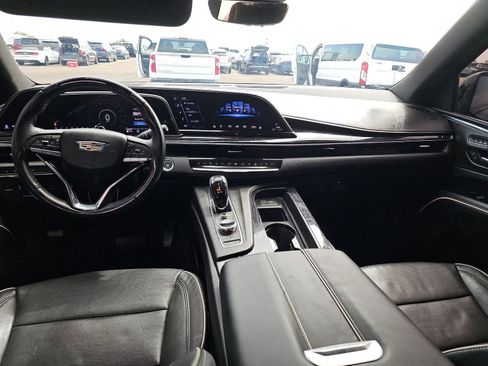 Used 2023 Cadillac Escalade ESV Sport image 8