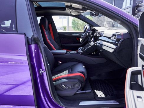 Used 2024 Lamborghini Urus Performante image 33