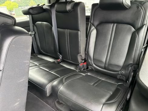 Used 2024 Jeep Wagoneer Series II w/ Flexible Seating Group AWD/4WD image 10