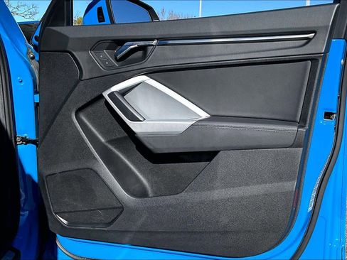 Used 2023 Audi Q3 2.0T Premium w/ Convenience Package image 22