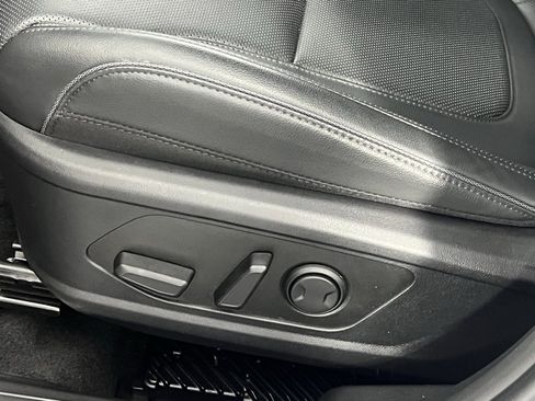 Used 2025 Hyundai Tucson Limited image 26