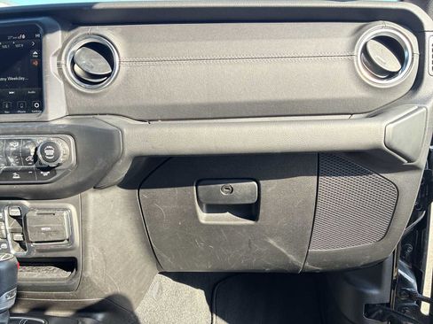 Used 2023 Jeep Wrangler Sahara w/ Cold Weather Group image 29