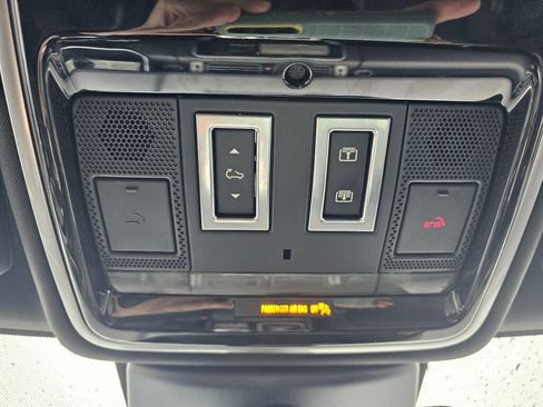 Used 2019 Land Rover Range Rover Supercharged AWD/4WD image 33