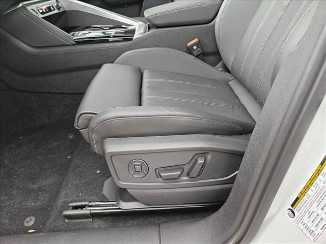 Certified 2025 Audi Q5 Premium Plus w/ Premium Plus AWD/4WD image 4