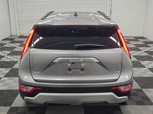 Certified 2024 Kia Niro EX FWD image 5