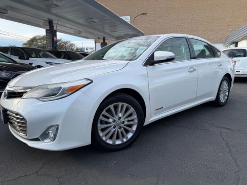 Used 2014 Toyota Avalon XLE Touring image 6
