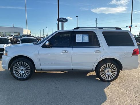 Used 2016 Lincoln Navigator Reserve image 4