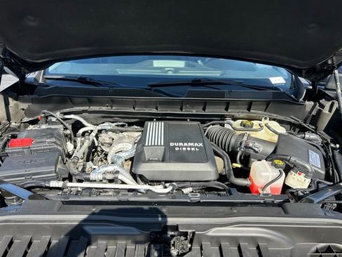 Used 2021 Chevrolet Silverado 1500 RST AWD/4WD image 11
