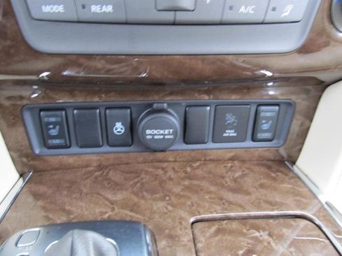 Used 2017 INFINITI QX80 2WD w/ Driver Assistance Package image 70