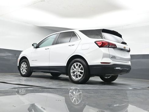 Used 2023 Chevrolet Equinox LT w/ Driver Convenience Package image 34
