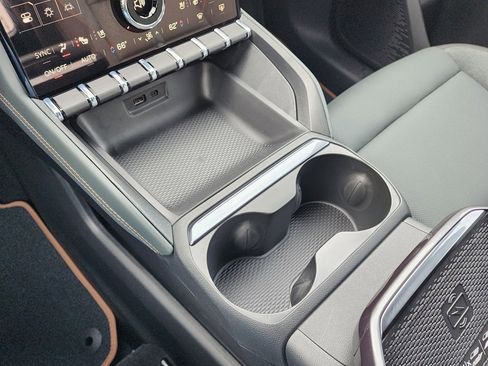 New 2026 GMC Terrain AT4 w/ Convenience Package III image 32