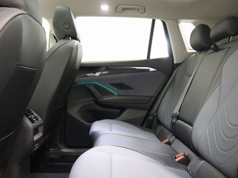 New 2026 Volkswagen Tiguan SE image 26