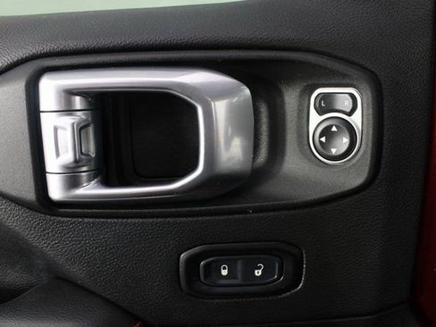 Used 2021 Jeep Gladiator Mojave image 14