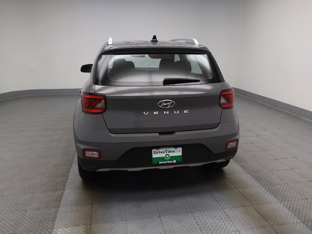 Used 2021 Hyundai Venue SEL FWD image 6