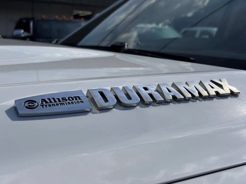 Used 2019 Chevrolet Silverado 2500 LTZ w/ Duramax Plus Package AWD/4WD image 10