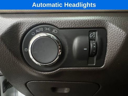 Used 2016 Chevrolet Cruze LT image 15