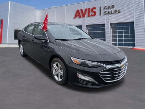 Used 2024 Chevrolet Malibu LT image 3