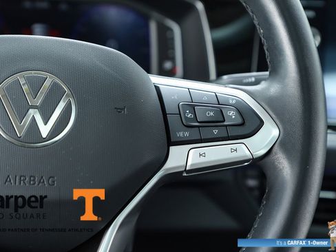 Used 2025 Volkswagen Jetta SEL image 60