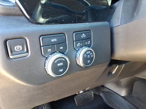 Used 2022 GMC Sierra 1500 Elevation image 23
