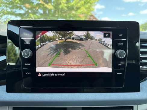 New 2025 Volkswagen Jetta SE image 19